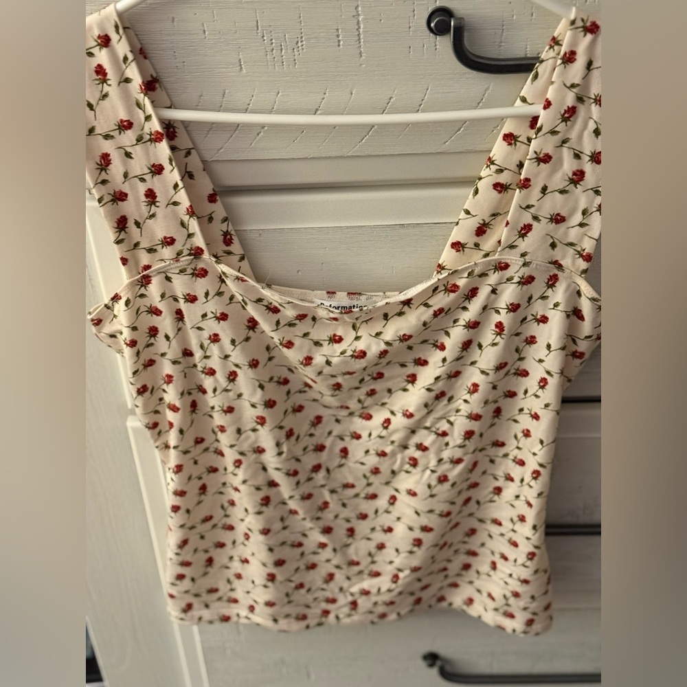 Reformation Floral Print Cream Top 🌹🌹🌹